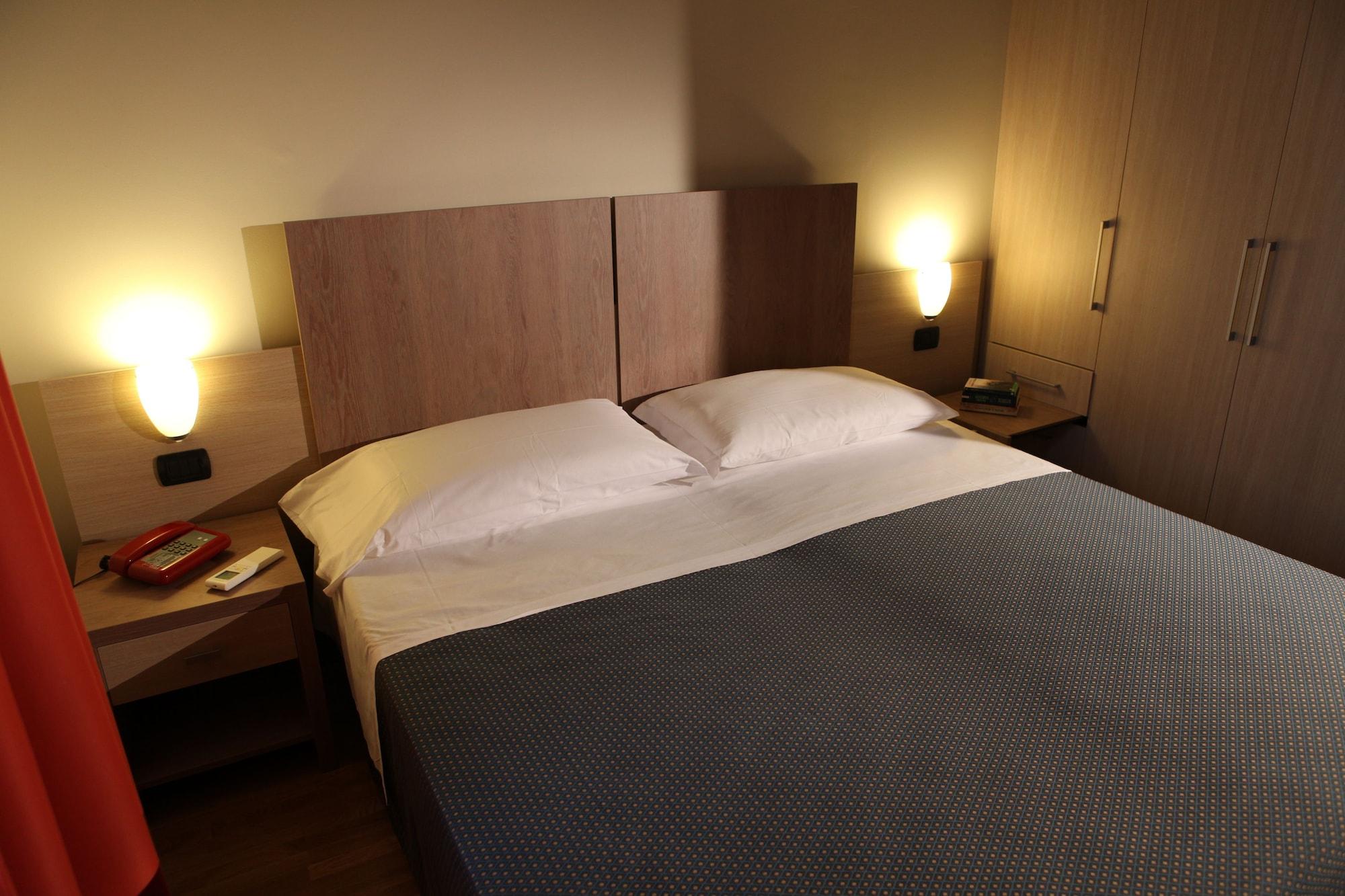 Heraclea Hotel Residence 폴리코로 외부 사진