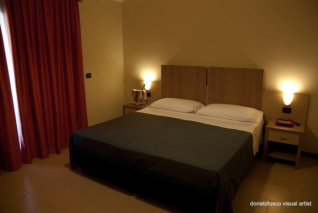 Heraclea Hotel Residence 폴리코로 객실 사진